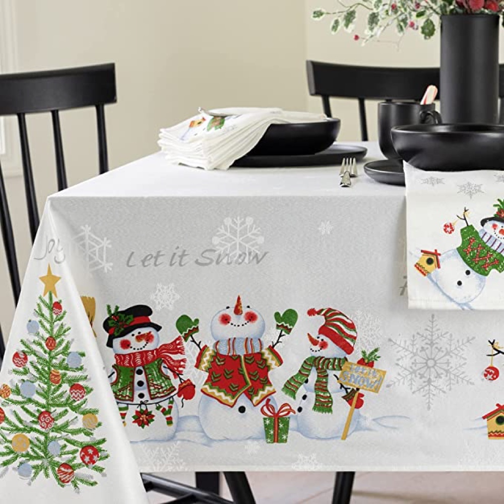 Christmas Murder Mystery Themed Party - Xmas Party Supplies - Games - Decorations - Tablecloth