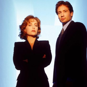 The X-Files Themed Party - Mulder and Scully Themed Party - Ideas and Inspiration - Party Supplies - Party Decorations - Food - Cheap