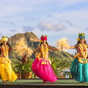 Hawaiian Luau Themed Party - Ideas - Inspiration - Decorations - Supplies