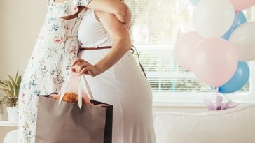 How to Throw a Baby Shower for a First-Time Mom