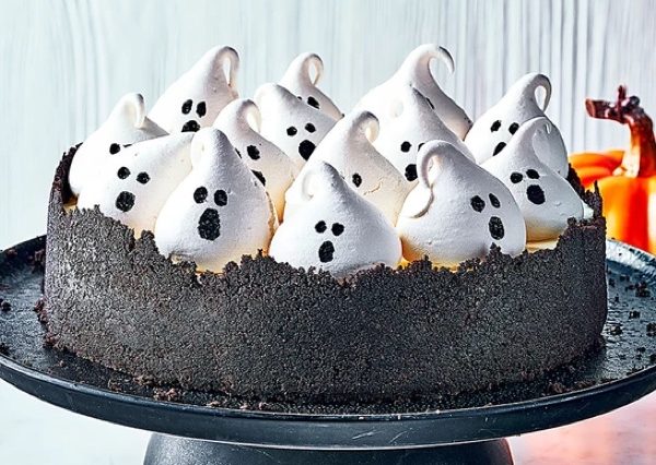 The Best Halloween Party Desserts for a Scary Sweet Tooth