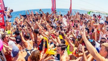 How to Throw a Ibiza Themed Party - The Ultimate Guide - Decorations - Supplies - Food and Music and Games