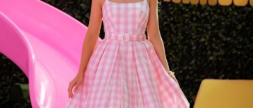 How to Dress For A Barbie Themed Party