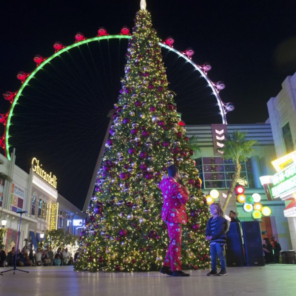 How to Throw a Christmas in Vegas Christmas Party Guide